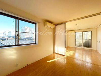 【居間・リビング】 | Riverside Deux M | 使いやすいリビングになります♪