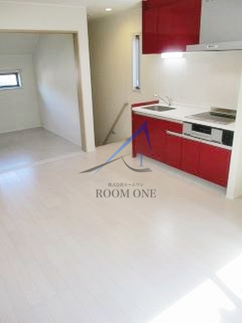 ラシュレKの居間・リビング|洋室のお部屋です。