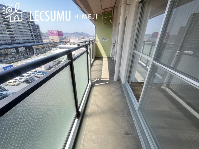 花の北ハイツC棟のバルコニー