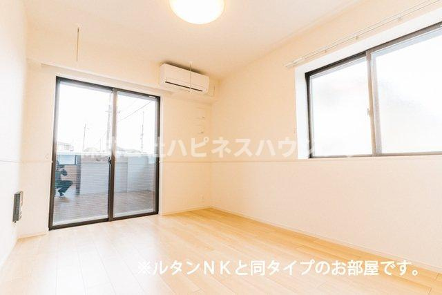 ヤングウッズ柏の葉Ⅱの居間・リビング|おしゃれなリビングです
※同施工会社の別物件イメージ画像です