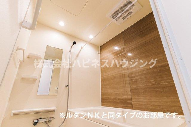 ヤングウッズ柏の葉Ⅱの浴室|落ち着いた空間のお風呂です
※同施工会社の別物件イメージ画像です