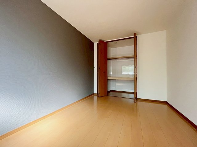 サンボナール・コートの寝室|開放的な寝室です