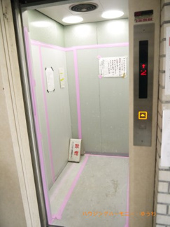 【その他共用部分】 | 階段移動の手間を省く現代の必需設備です。