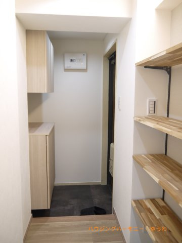 【玄関】 | ＧＳハイム巣鴨 | 帰り着くたびに洗練されたテイストの空間に迎えられ誇りと喜びを感じる玄関まわりです。