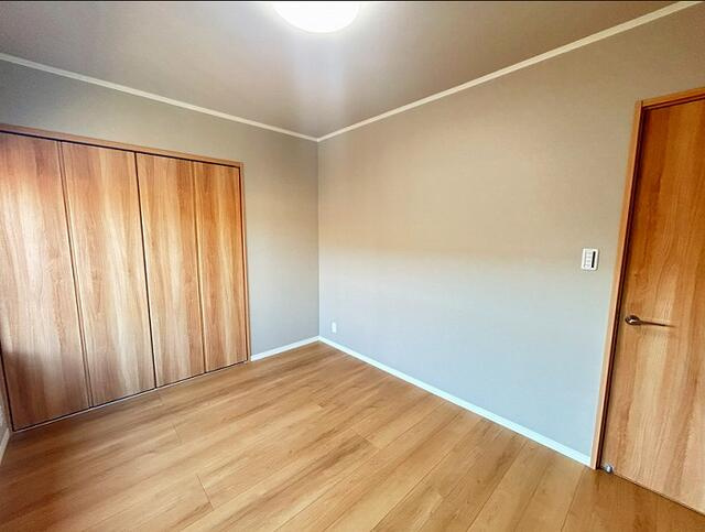 名古屋市港区船頭場３丁目の洋室