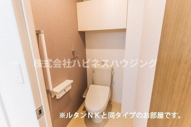 ヤングウッズ柏の葉Ⅱのトイレ|落ち着いたトイレです
※同施工会社の別物件イメージ画像です