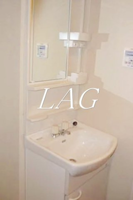 【洗面所】 | スパシエカステロ新都心 | 洗面台です。