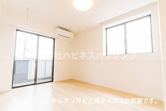 ヤングウッズ柏の葉Ⅱの居間・リビング|ゆったりとした居間です
※同施工会社の別物件イメージ画像です