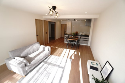 【居間・リビング】 | 【上質リノベ】大州ＣＯ－ＯＰマンション | 室内（2026年1月14日9：00頃）撮影