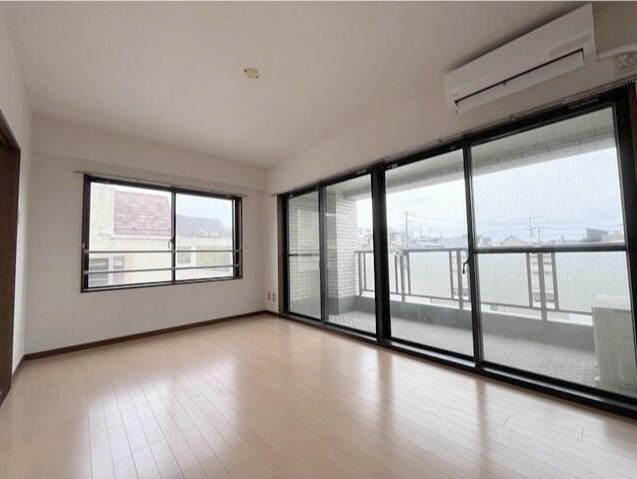 パールシャトー　最上階　両面バルコニー　角部屋　南向きの内装