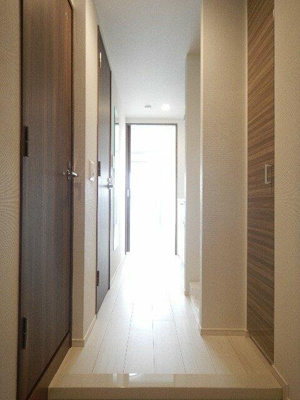 【玄関】 | ガーラ・プレシャス東大島 | 人感センサー付玄関照明 