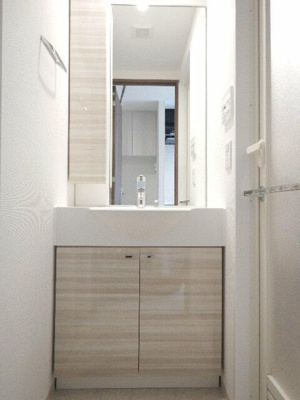 【独立洗面台】 | ガーラ・プレシャス東大島 | ハンドシャワー付独立洗面台 