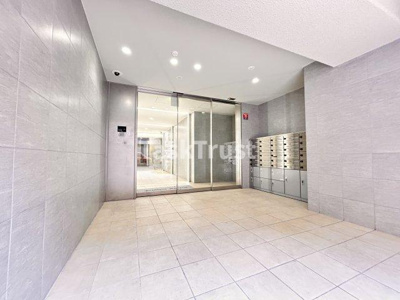 【エントランス】 | ブリリアントジュネス本町