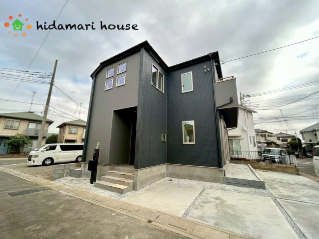 上尾市小泉14期　新築戸建　グラファーレ01