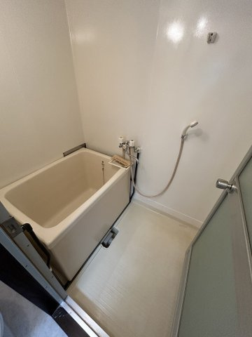 ポケットコーポの浴室