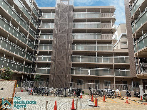 上京ハウス4号棟の外観