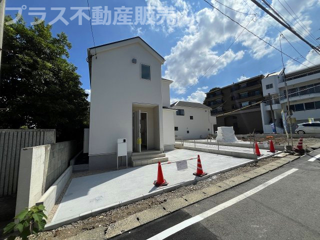 【外観】 | 福岡市中央区笹丘2丁目1期　1号棟（全5棟）【仲介手数料無料・0円】 | 現地写真。プラス不動産販売なら、現場の全ての棟をまとめてご見学頂けます。