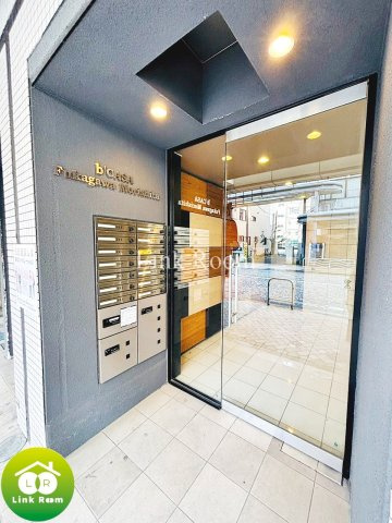 b'CASA 深川森下のエントランス