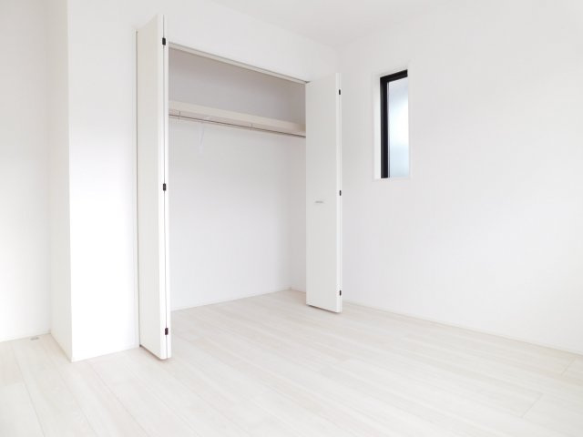 名古屋市中川区下之一色町字松蔭７丁目の新築一戸建の洋室|◇２階洋室◇　　南面で明るい洋室６．０６帖　全居室収納完備♪　　