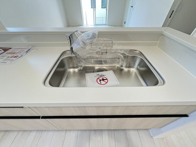【キッチン】 | 福岡市中央区笹丘2丁目1期　2号棟（全5棟）【仲介手数料無料・0円】 | 現地写真。