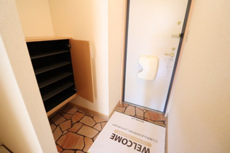 【玄関】 | グランドセントレア８８８　Ａ・Ｂ | イメージ(別号室)