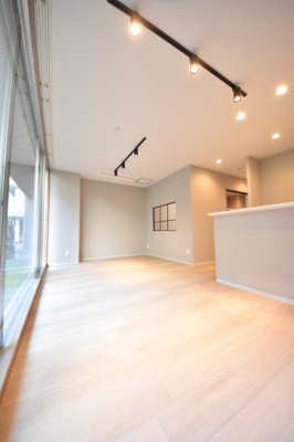 【居間・リビング】 | インプルーブ三宮イースト