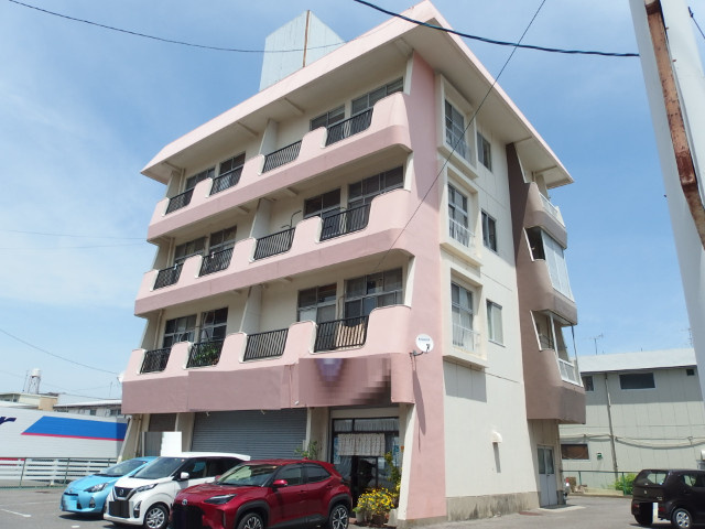 マンション藤の外観