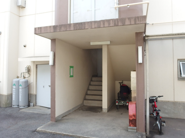 マンション藤のエントランス