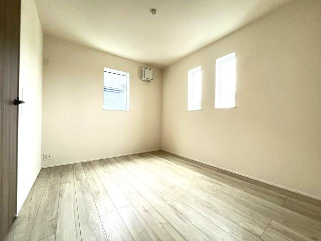 【子供部屋】 | 福岡市中央区笹丘2丁目1期　3号棟（全5棟）【仲介手数料無料・0円】 | 現地写真。