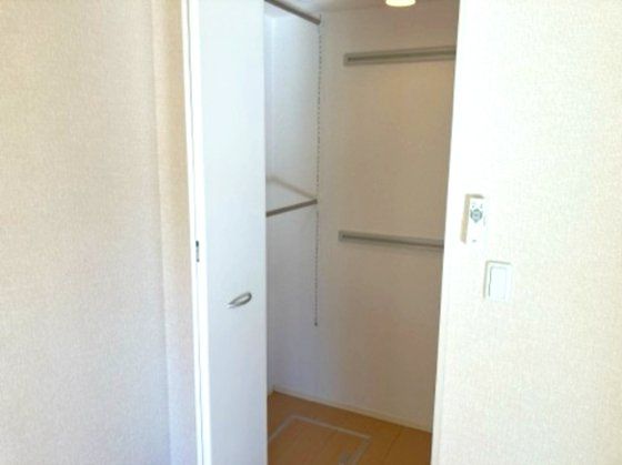 ウィルモアＭ２の収納