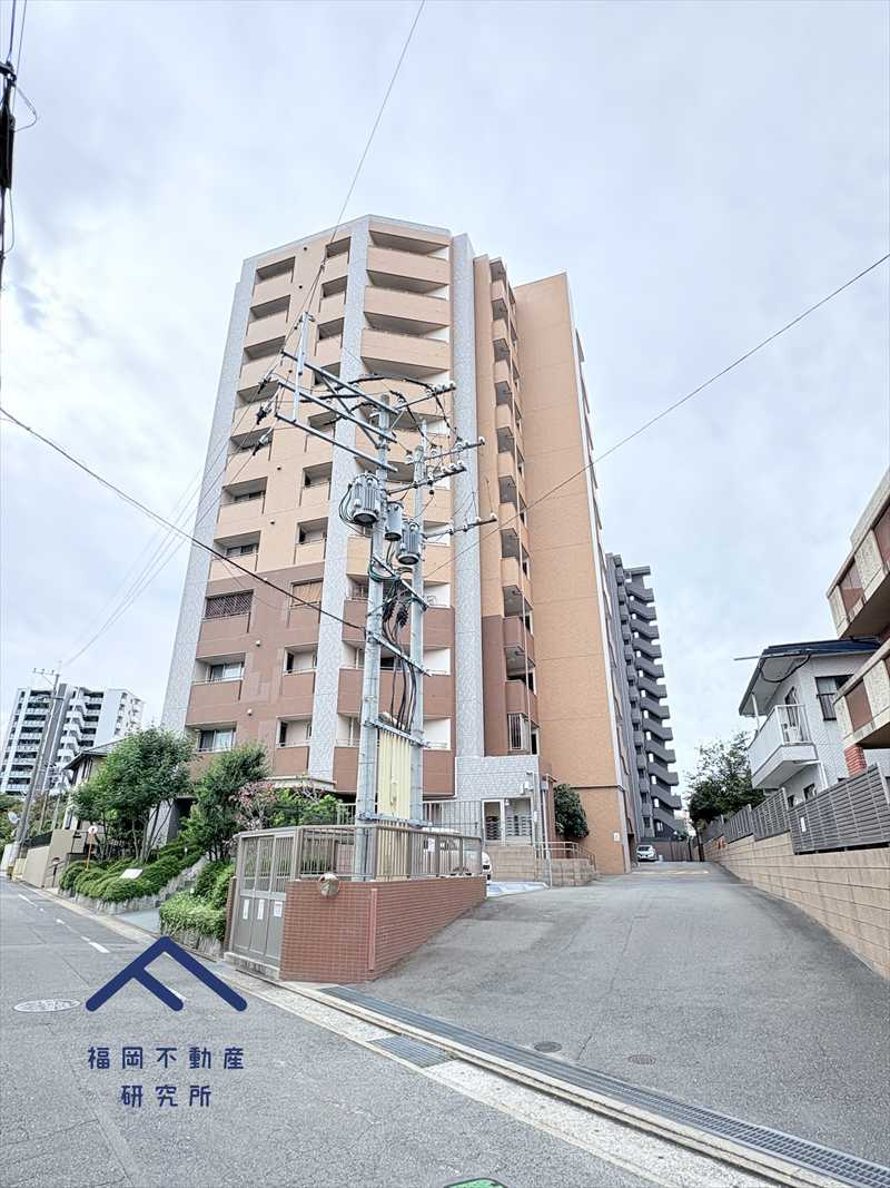 アーバンパレス春日原ソレイユの外観