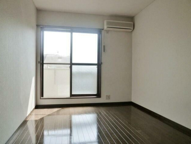 野沢パークハイツ　礼金0　バストイレ別　最上階の居間・リビング