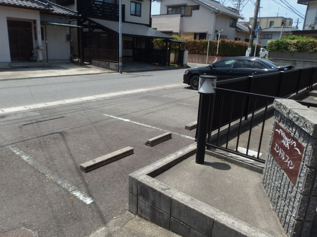 エンドルフィン　Ｂの駐車場