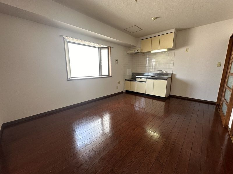 ルースト蕨の居間・リビング