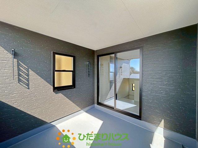 久喜佐間　新築一戸建て　01　リーブルガーデンのバルコニー|インナーバルコニーで突然の雨でも安心！