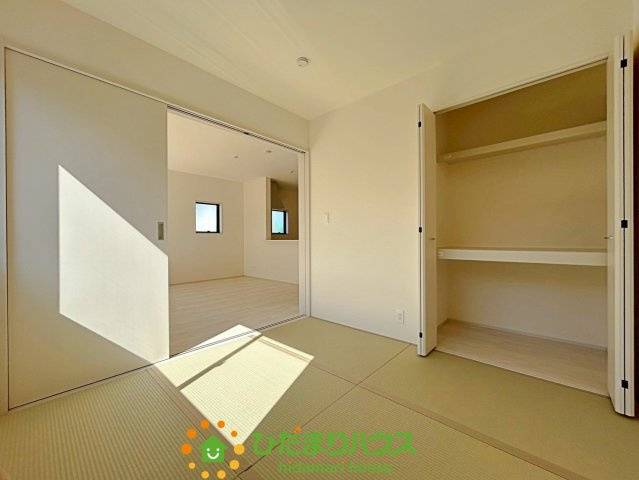 久喜佐間　新築一戸建て　01　リーブルガーデンの収納|こまごまとしたものを収納できそうですね！