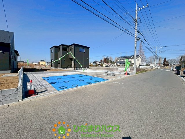 久喜佐間　新築一戸建て　01　リーブルガーデンの前面道路含む現地写真|交通量の少ない道路です！