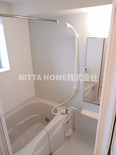 ブライト岡崎の浴室|追い焚きや浴室乾燥機能がついているバスルーム◎