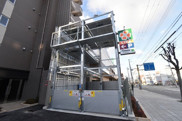 Bris西宮の駐車場