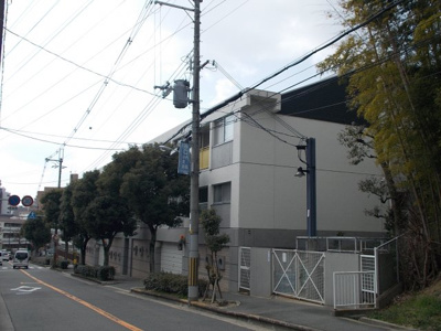 【周辺】 | 千里山ロイヤルマンションA棟 | 前面道路