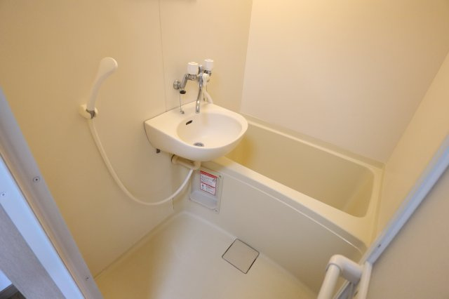 レオパレス冨田のキッチン|電気コンロ