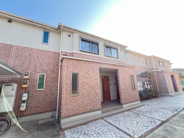 奈良市学園大和町６丁目のアパートの外観|外観写真（昼）