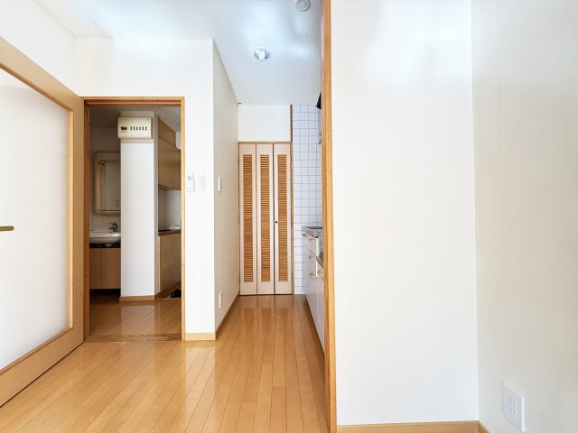 アドレスハリマヤの内装