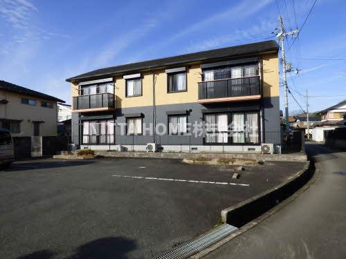 ピュア・コートの外観|駐車場１台無料付きです◎