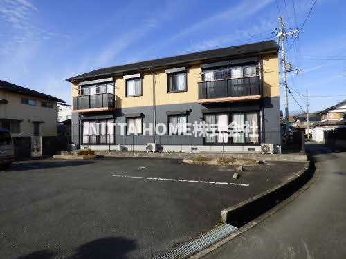 ピュア・コートの外観|駐車場１台無料付きです◎