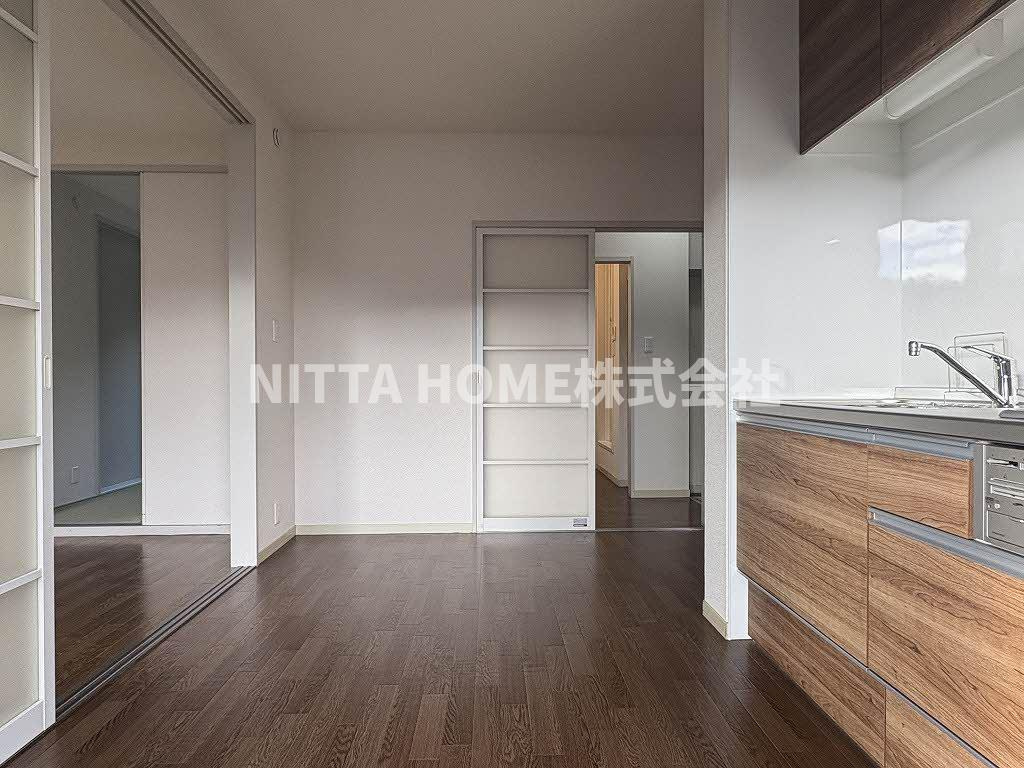 ピュア・コートの居間・リビング|お子様連れにも嬉しい１階のお部屋です★