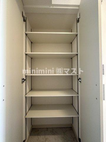 アドバンス大阪グロウスⅡの収納