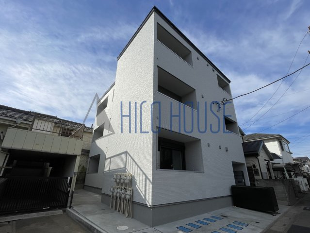 GRADUS鶴ヶ島Ⅱの外観