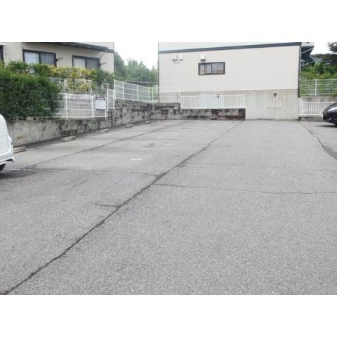 セジュール高柳Ｃの駐車場