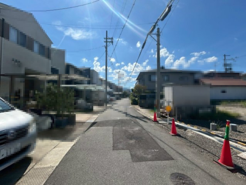 向日市森本町前田の前面道路含む現地写真|スーパーなどに近く、周辺施設もしっかりと確認◎周辺施設もご一緒にご案内可能です！